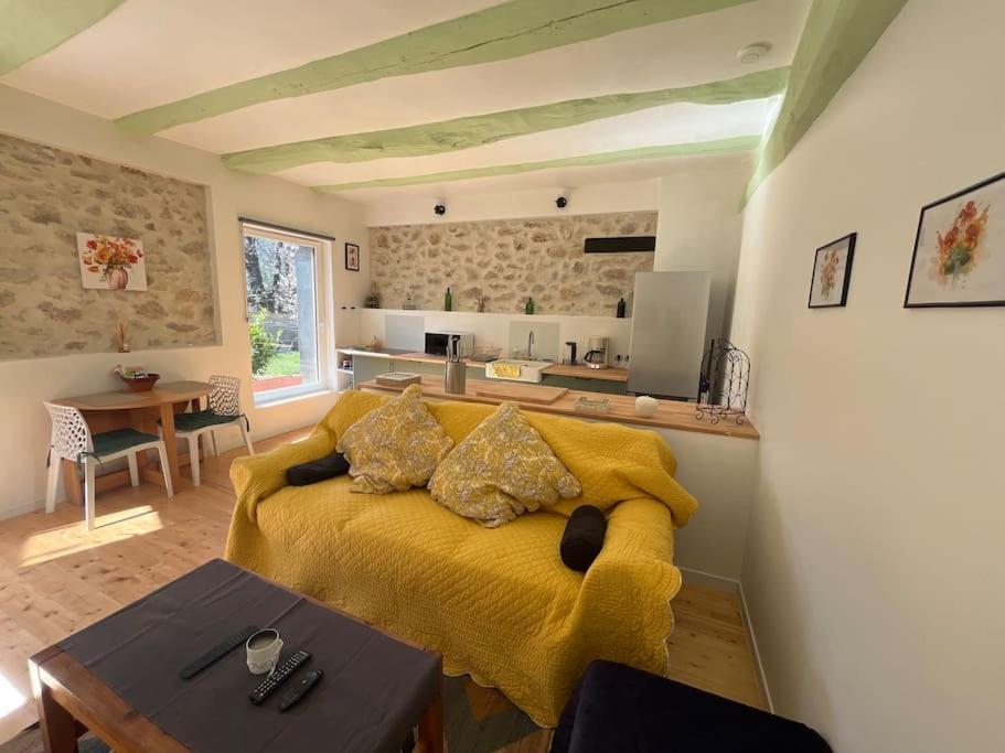 La Bastide Aux Iris - Les Capucines Daire Villecroze Dış mekan fotoğraf